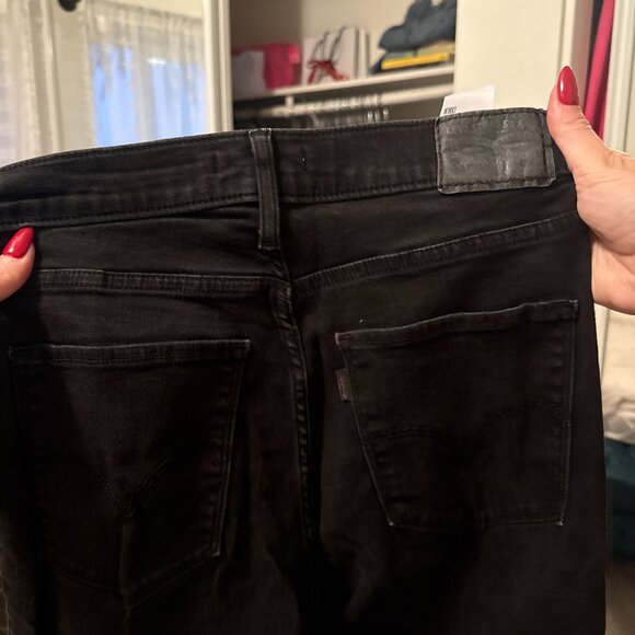 Levi Skinny Jeans - Picture 2 of 3